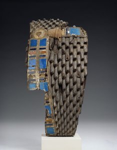 木で彫刻された王室のかつらの断片、18〜19世紀、紀元前1540〜1190年（木材、ファイアンス、生皮、カーネリアン）